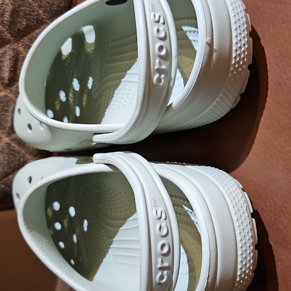 Crocs Classic Slip On Clogs Shoes Light Green - Picture 4 of 5